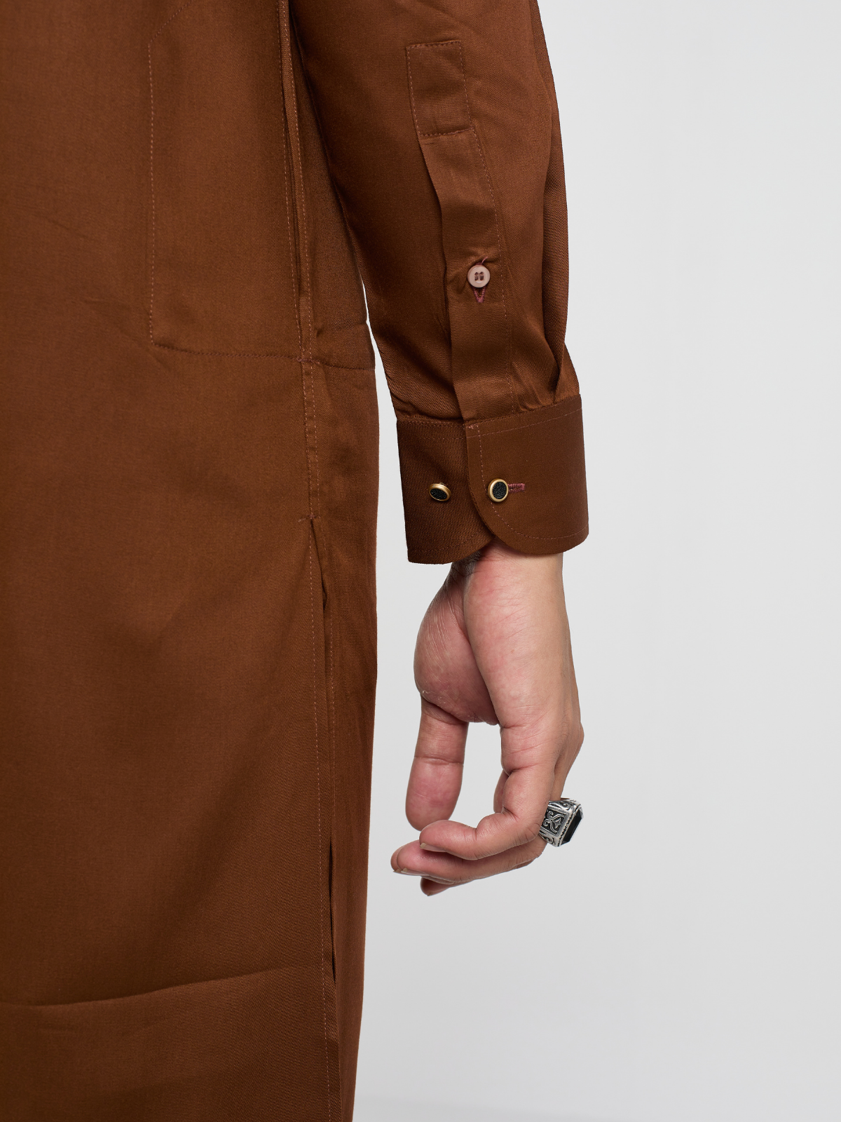 Tawny Brown Round Neck Kabli Set