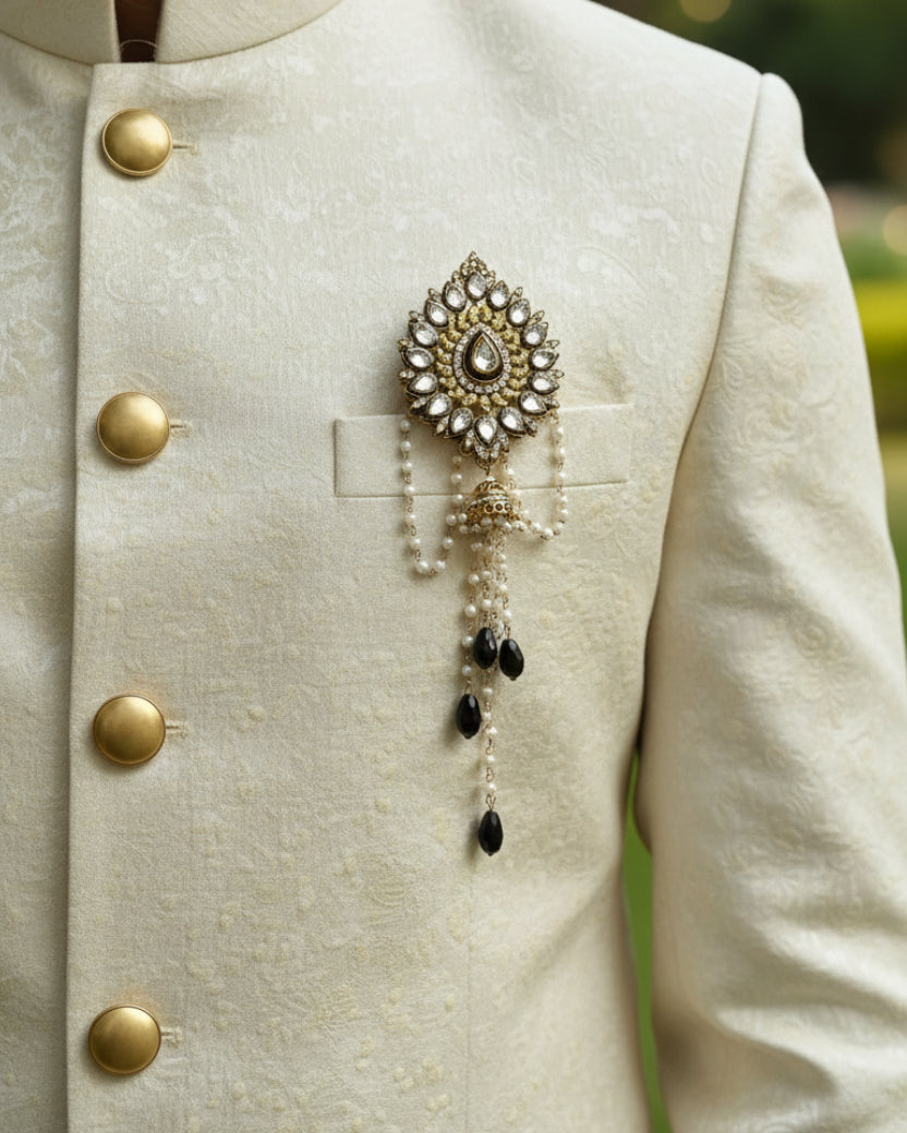 Kundan Brooch – Ivory & Onyx Drop