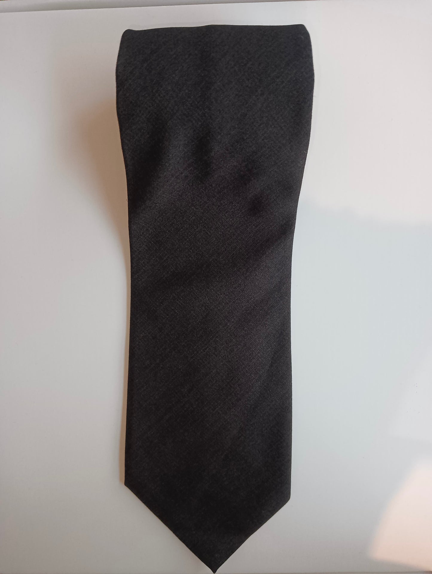 charcoal self pattern tie.