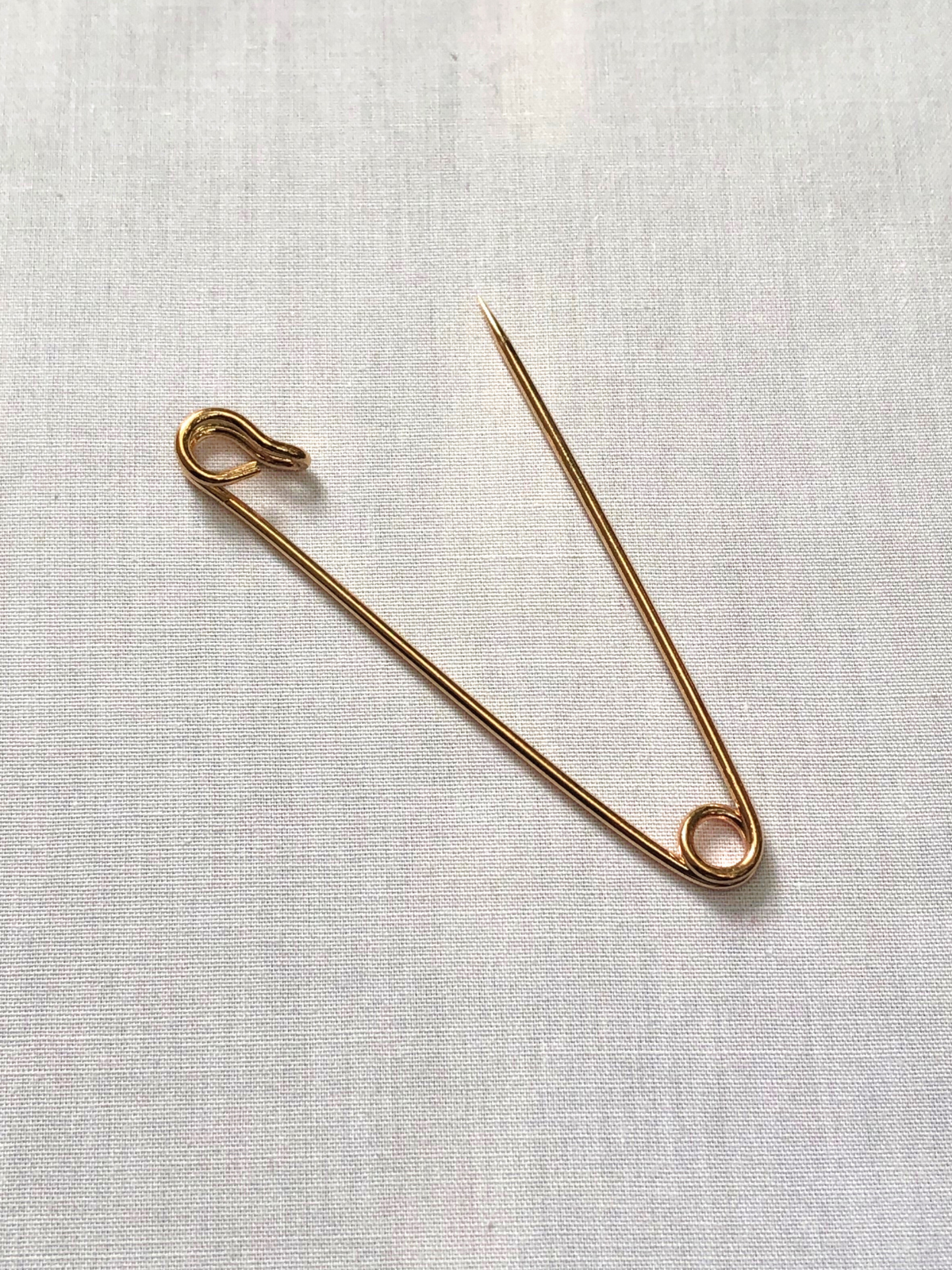 Rose Gold Collar Pin