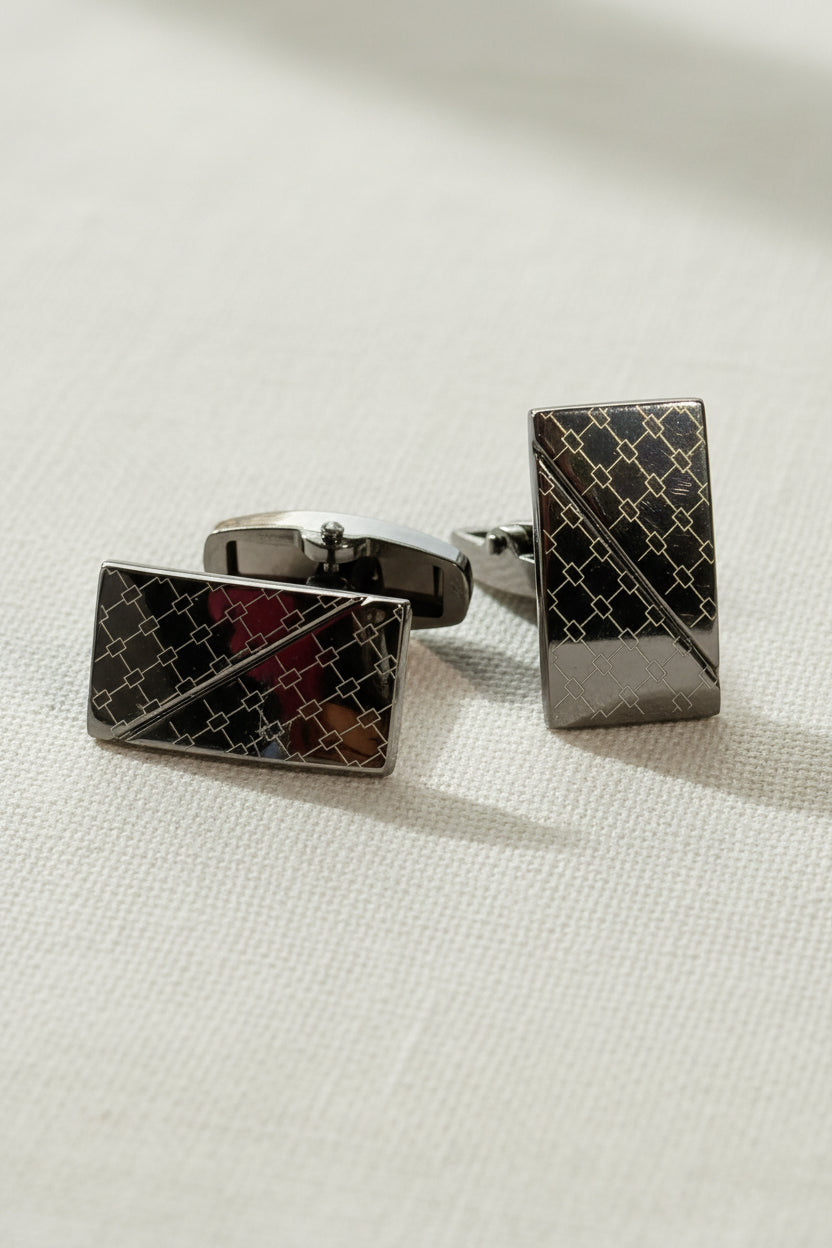 Graphite Lattice Cufflinks – Silver