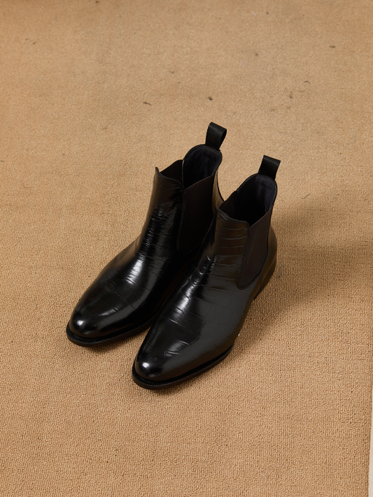 Aligator Chelsea Boot : Solid black