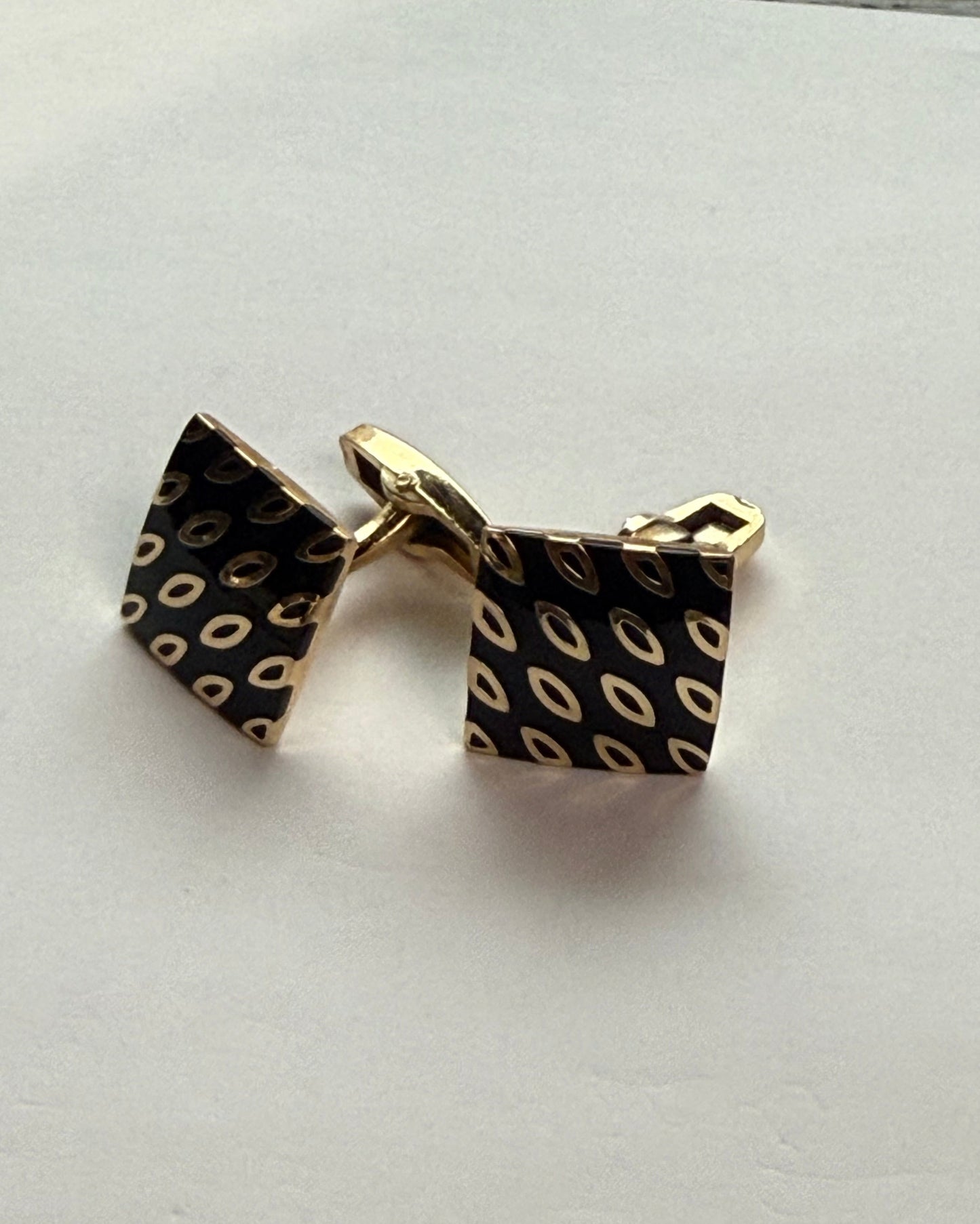 Gold Oval Motif Cufflinks