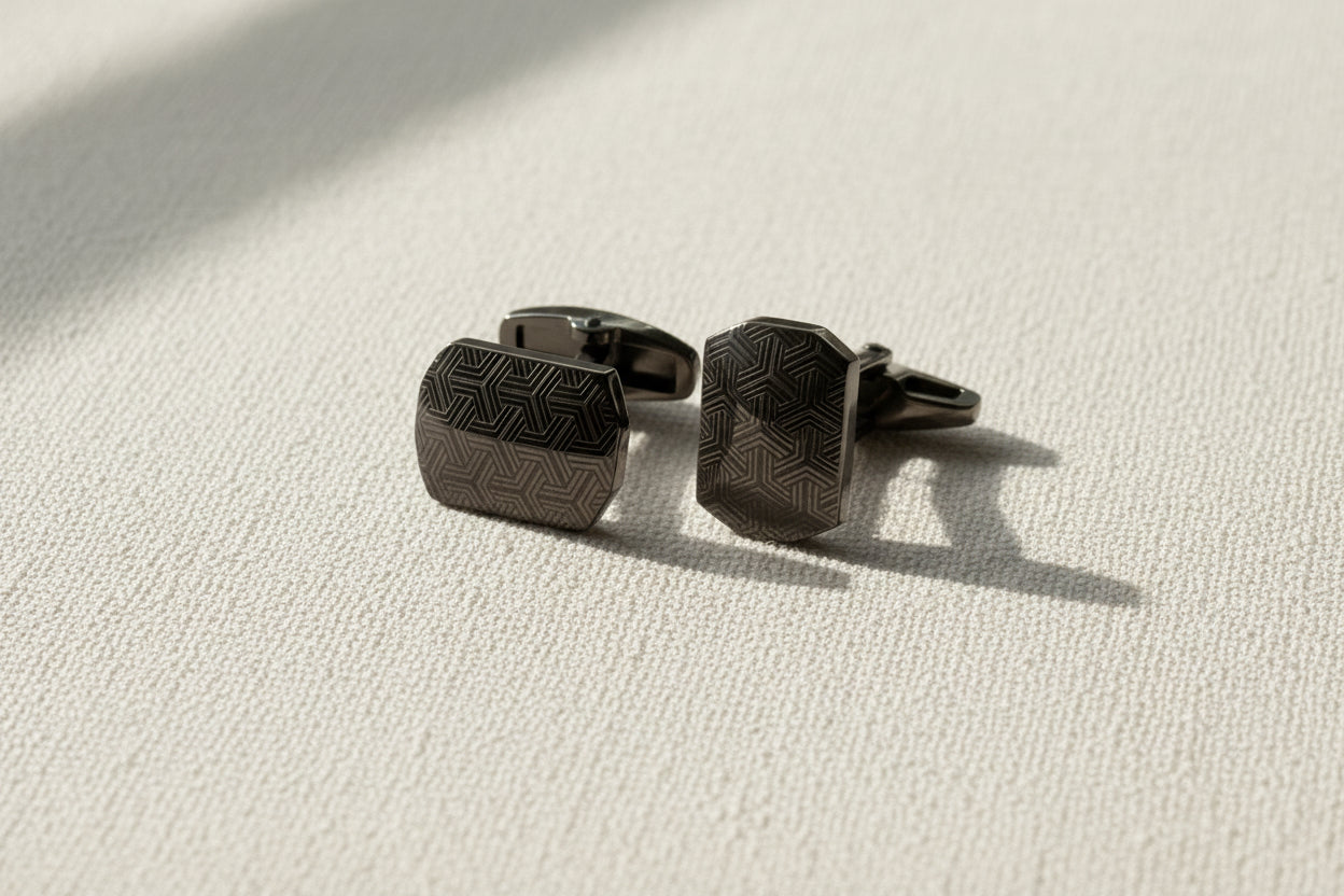 Graphite Tessellation Cufflinks – Gunmetal