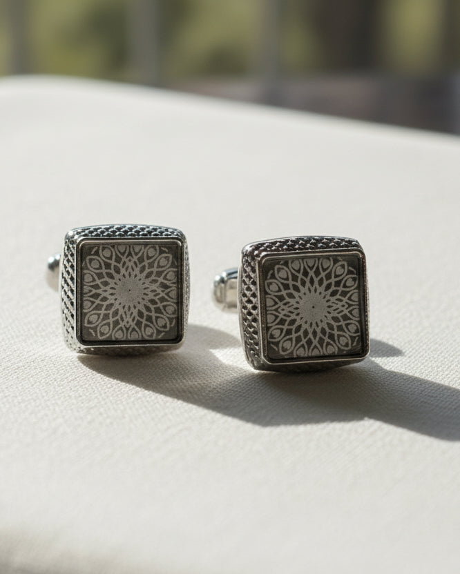 Ornate Medallion Cufflinks – Silver