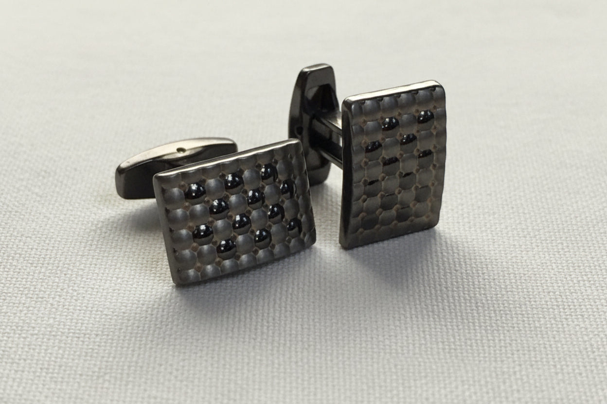 Graphite Grid Cufflinks – Gunmetal